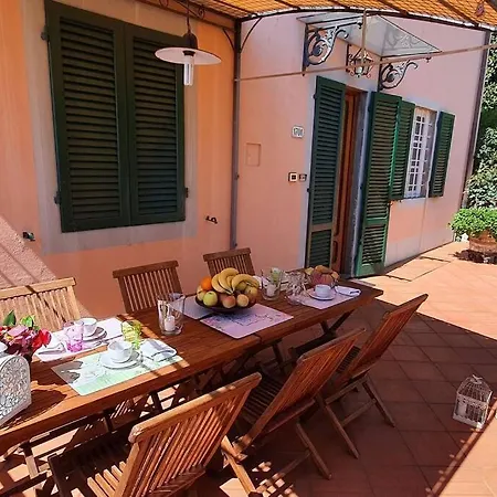 Collina Del Sole Lucca